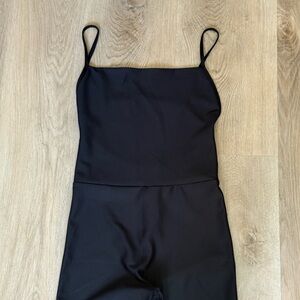 alo - airlift onesie - black